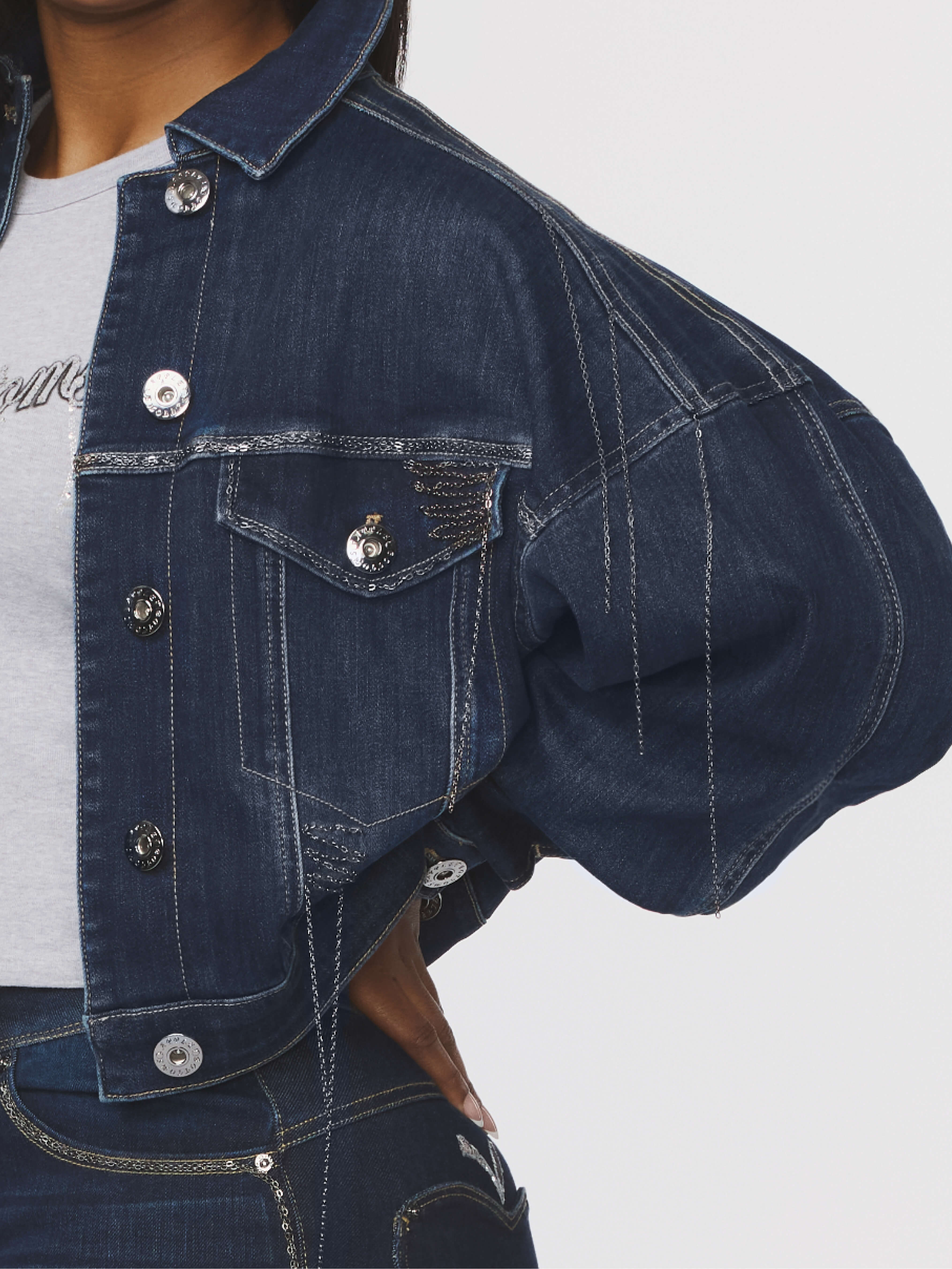 Cropped Chain Link Jacket & Signature Mini Skirt - Image 6