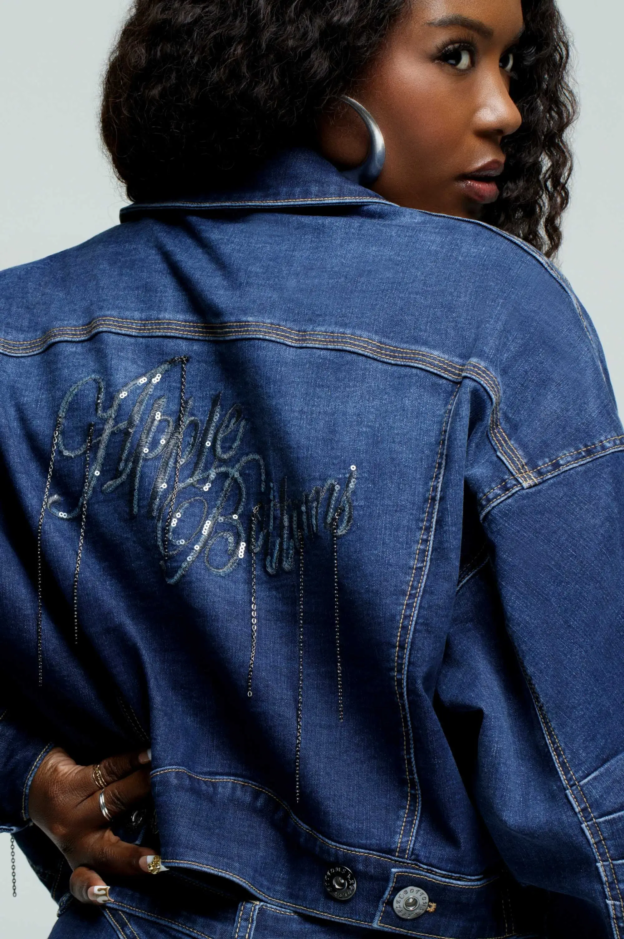 Cropped Chain Link Jacket & Signature Mini Skirt - Image 7